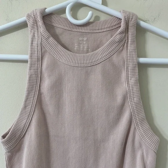 Aerie Blush Pink Halter Neck Ribbed Raw Hem Cropped Tank Top Size Medium - Picture 2 of 6